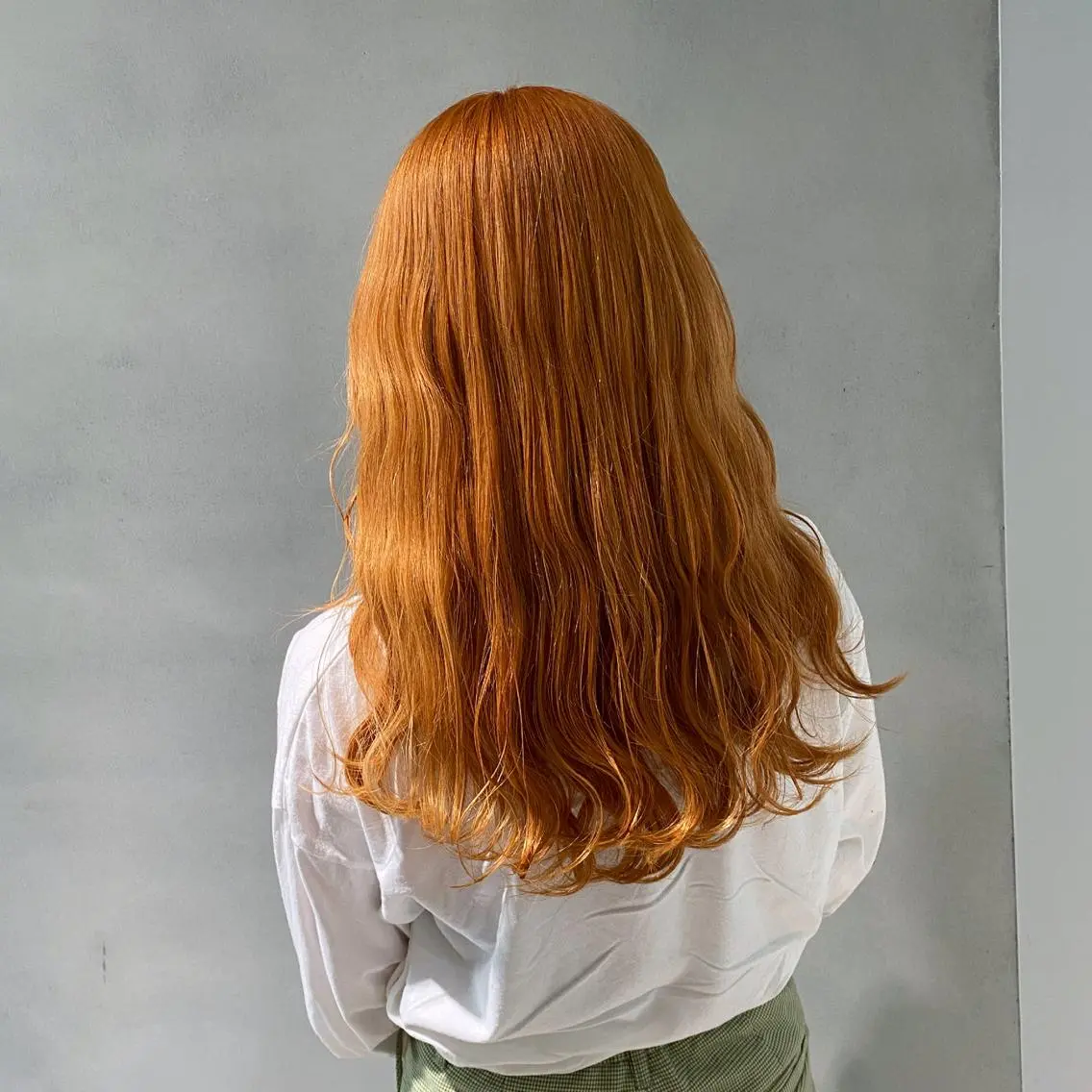 ロング カラー オレンジ ヘアカラー トリートメント ブリーチ特化 梅田本多翔のヘアスタイル