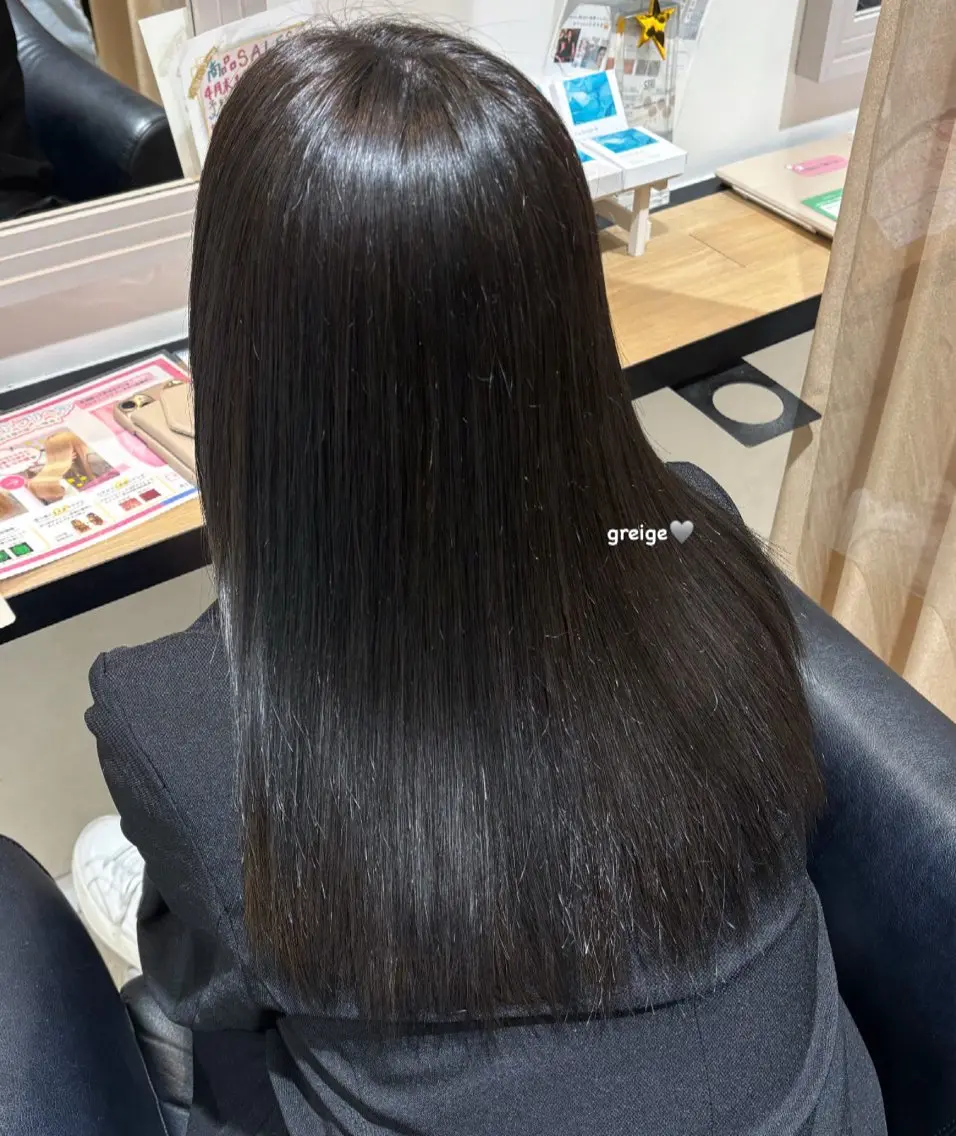 カラー 松本 真実のヘアスタイル