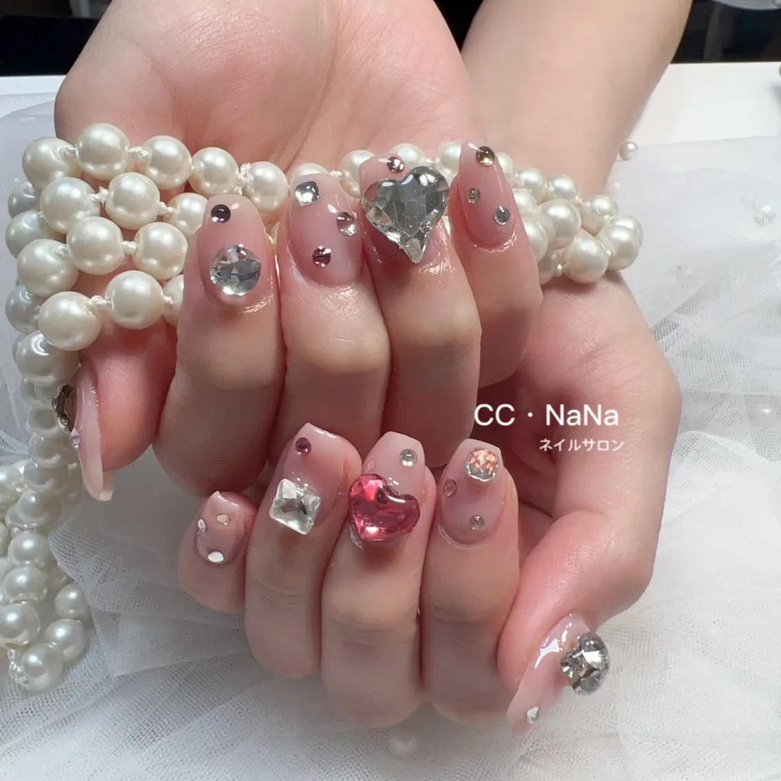 ネイル チークネイル フラッシュネイル ハート キラキラネイル 韓国ネイル ハンドネイル 💎CC・NaNa 韓国風ネイル🌙Cのネイルデザイン