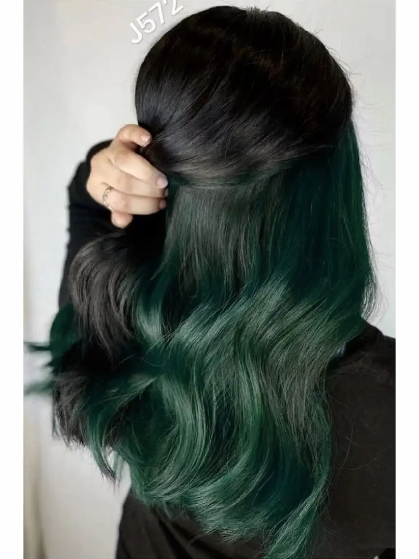 ロング ⛓️沼らせ艶カラー アズサ⛓️のヘアスタイル
