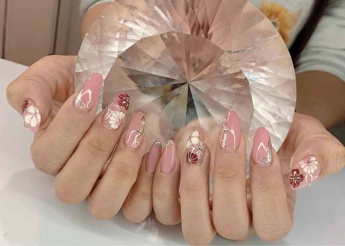 ネイル LoaChaton kaeのネイルデザイン