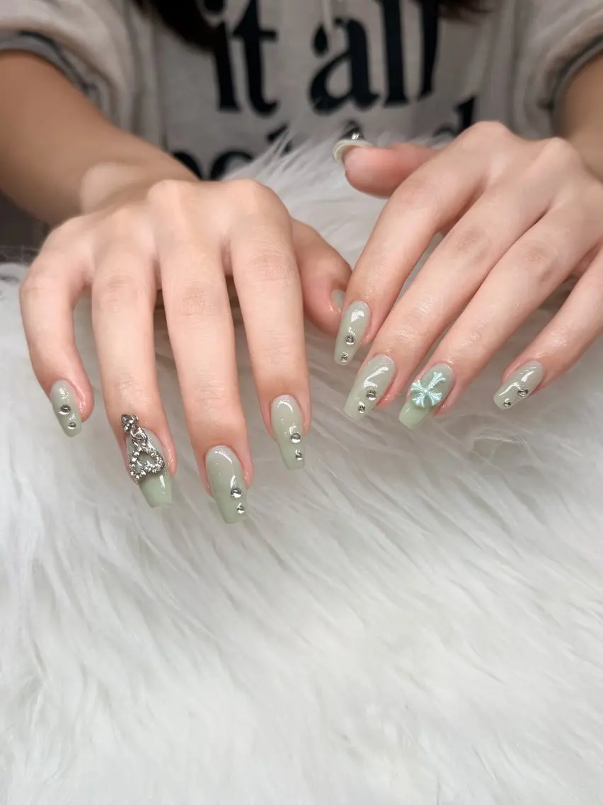 カラー RUBY NAIL& BEAUTY SPAのネイルデザイン