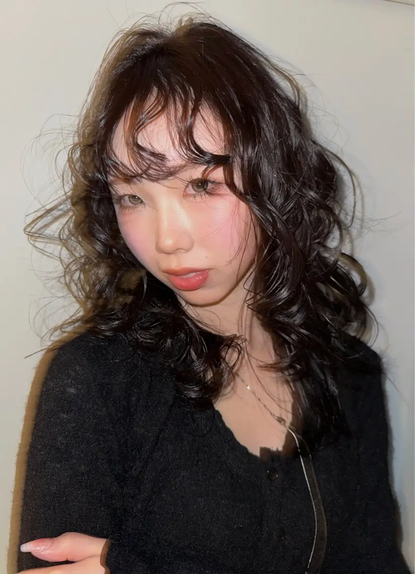 セミロング カラー ヘアカラー ROSTAR セイゴのヘアスタイル