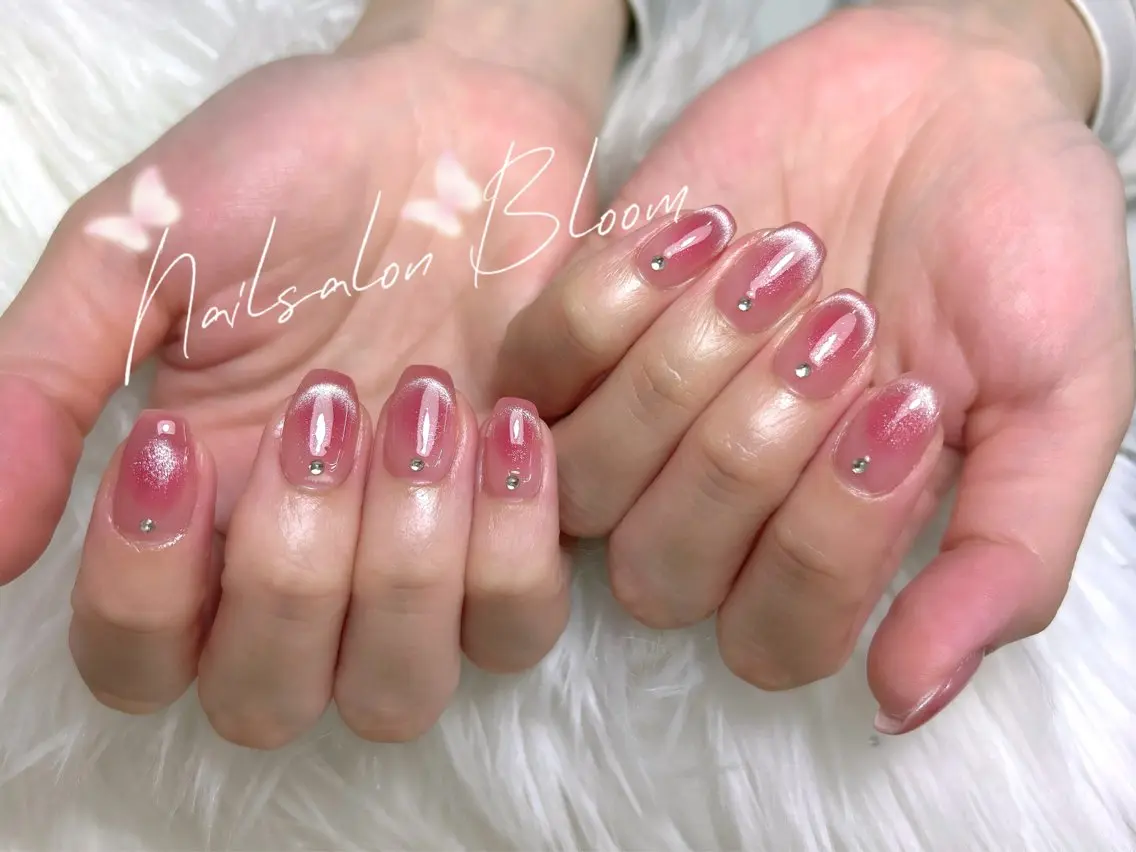 ネイル チークネイル マグネットネイル Nail Salon Bloom横浜西口店のネイルデザイン