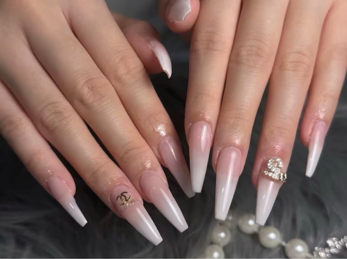 ネイル ハンドネイル NiJi Nailsのネイルデザイン