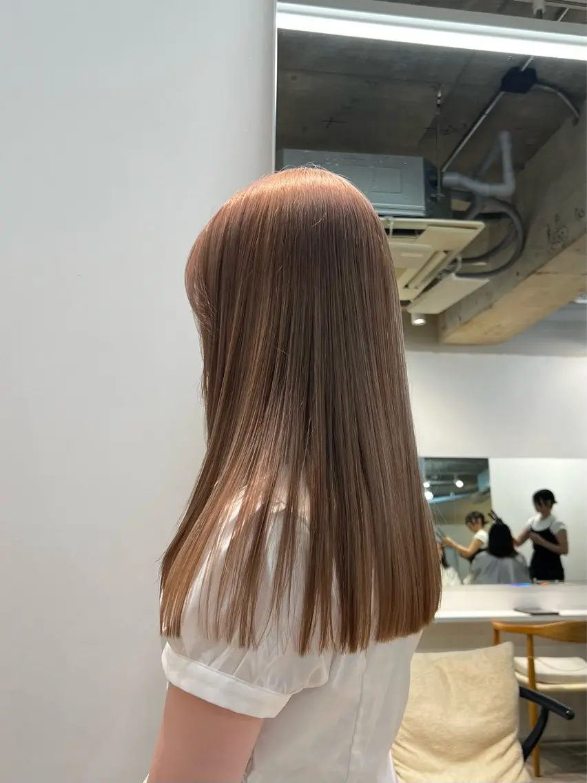ロング カラー ベージュカラー ブリーチ ミルクティーベージュ カット ヘアカラー トリートメント fit /HONOKAのヘアスタイル