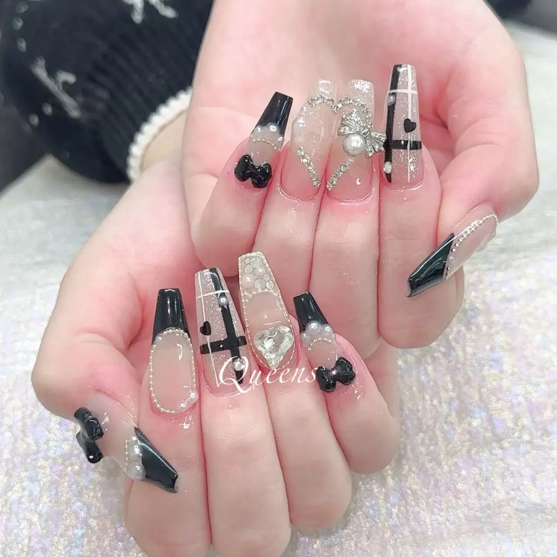 ネイル ハンドネイル Queens マオのネイルデザイン