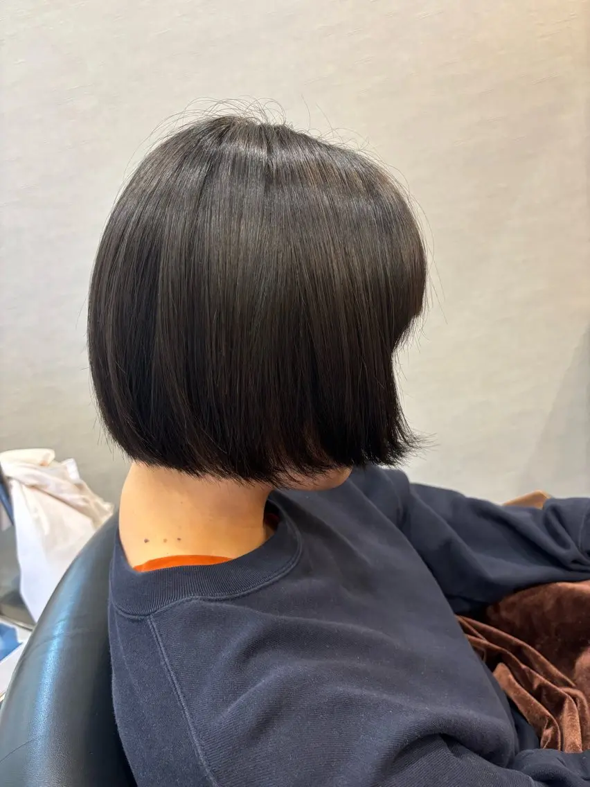 ショート ボブ Circus 石原愛里のヘアスタイル