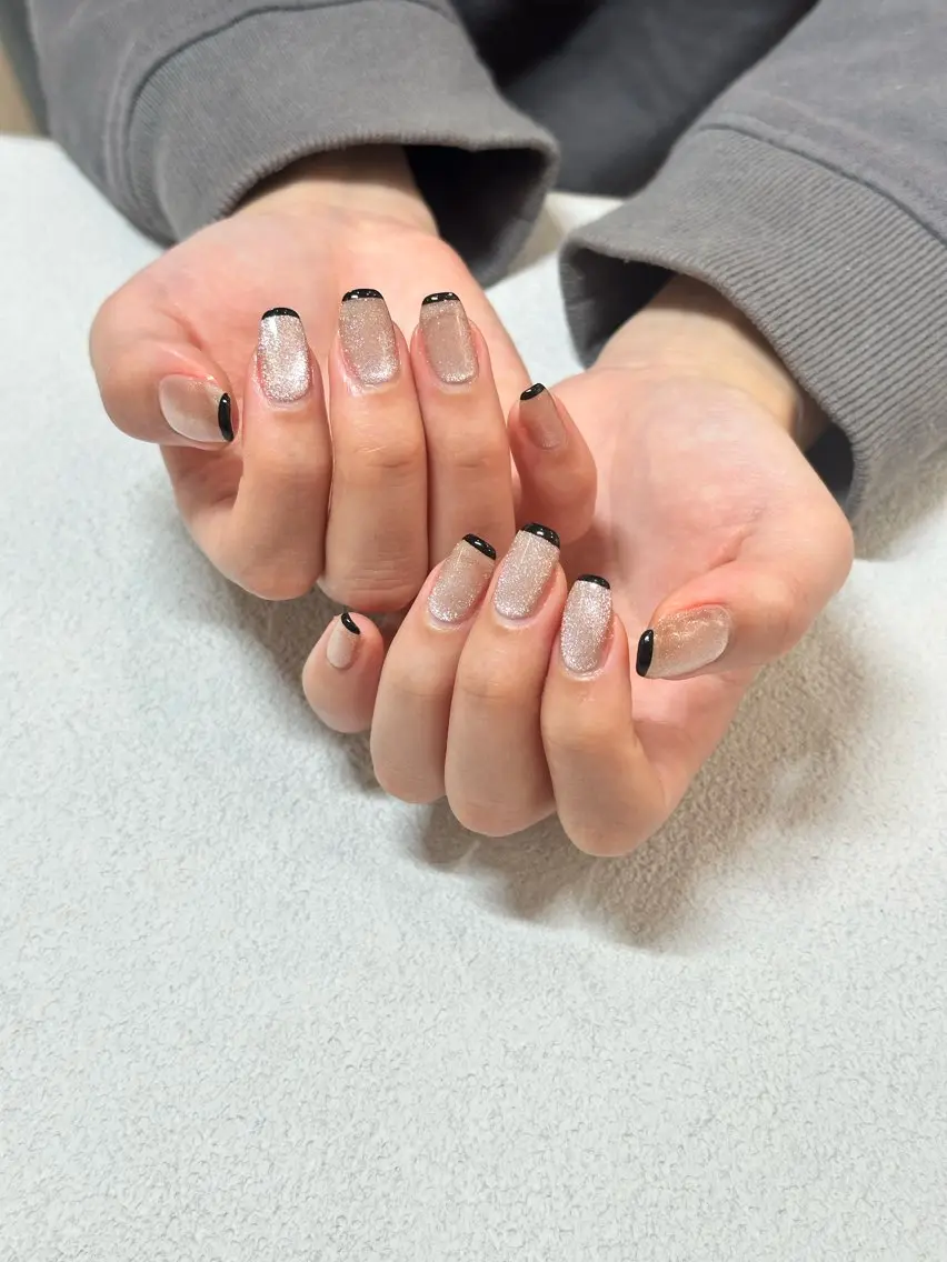 ネイル フレンチネイル マグネットネイル Noa Naturalのネイルデザイン