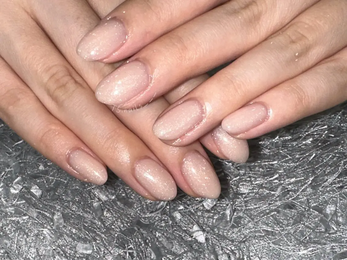 ネイル キラキラネイル マグネットネイル 持ち込み シンプルネイル ハンドネイル ハンドケア TS. nails___のネイルデザイン