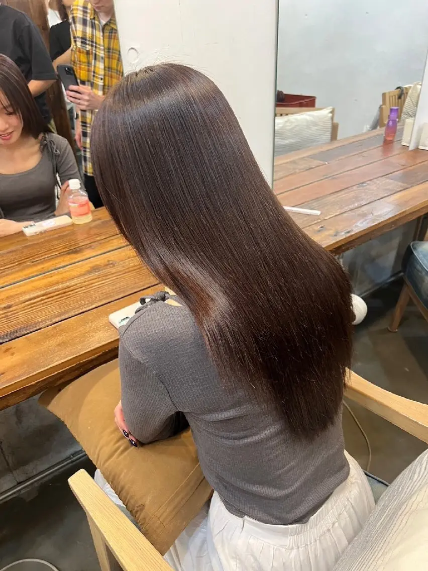 ロング 井上 日菜子のヘアスタイル