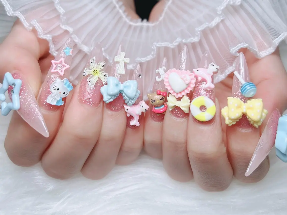 ネイル オーロラネイル ボルドー ブラウン 氷ネイル・うるうるネイル キラキラネイル ハンドネイル Sora  Nail 長さ出し専門店のネイルデザイン