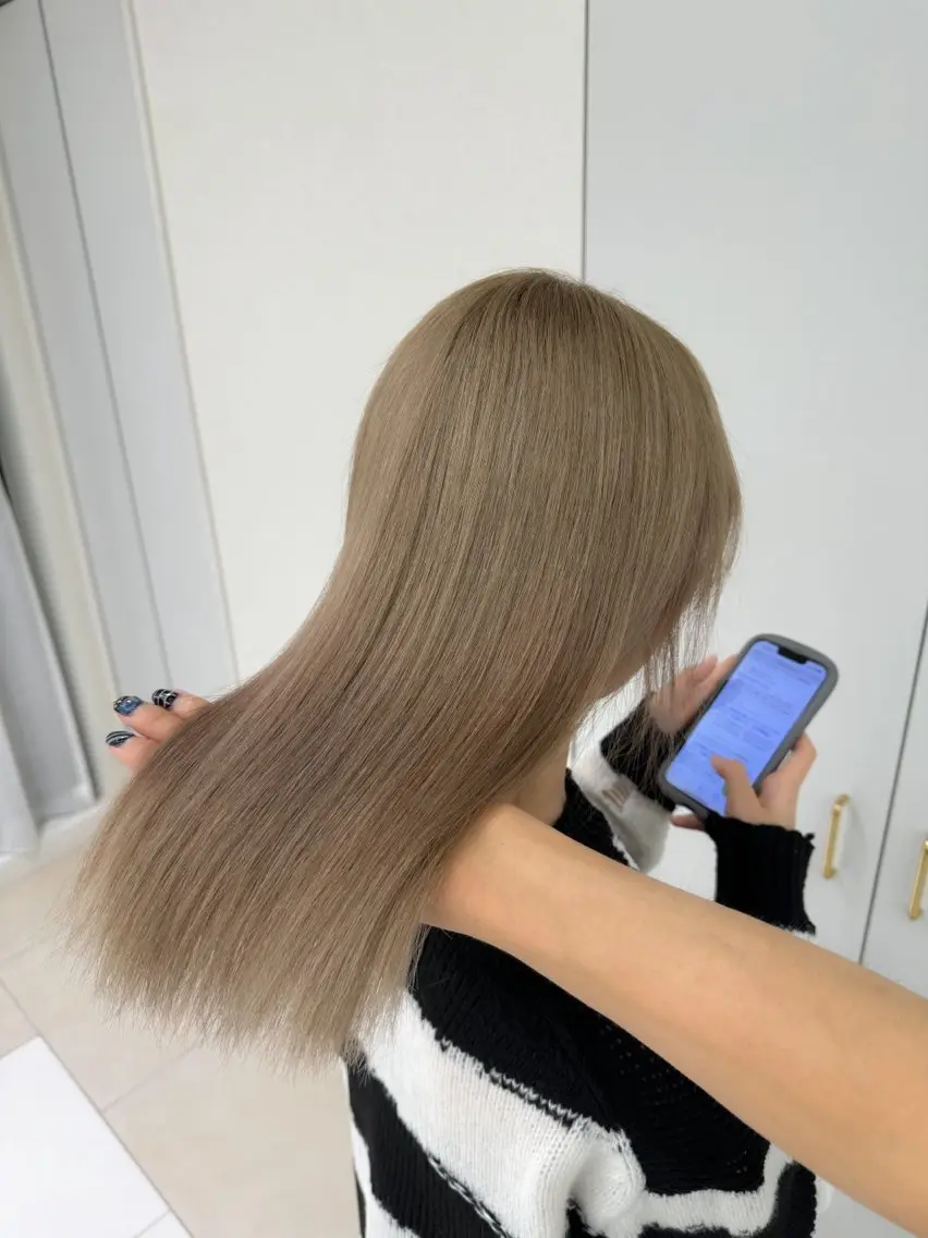 【✨1日1人限定✨】ブリーチ1回+上質カラー+COAトリートメントの写真