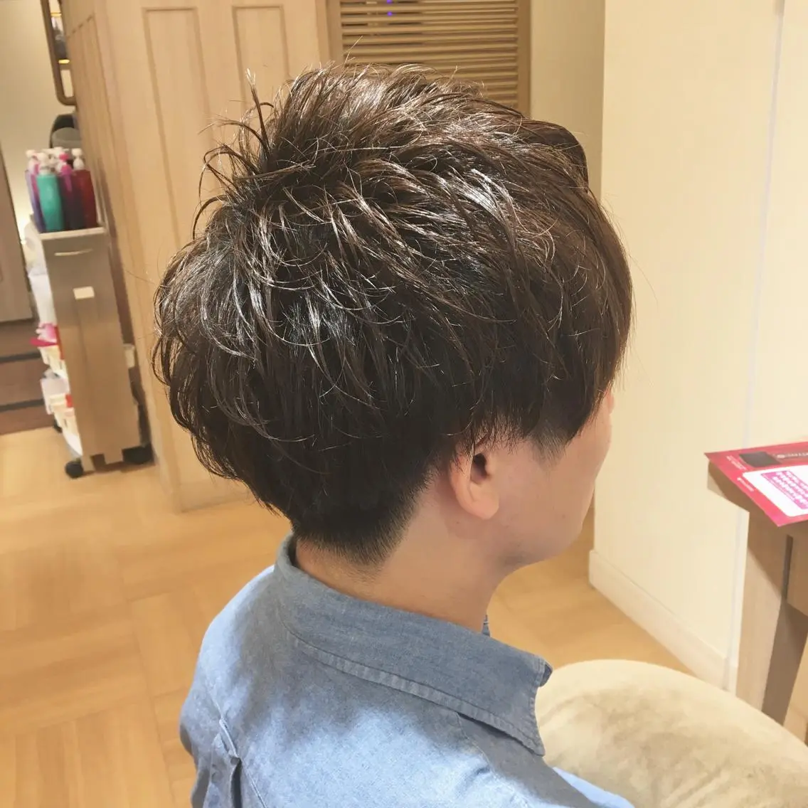 ショート カラー パーマ メンズ 白浜 サキのヘアスタイル