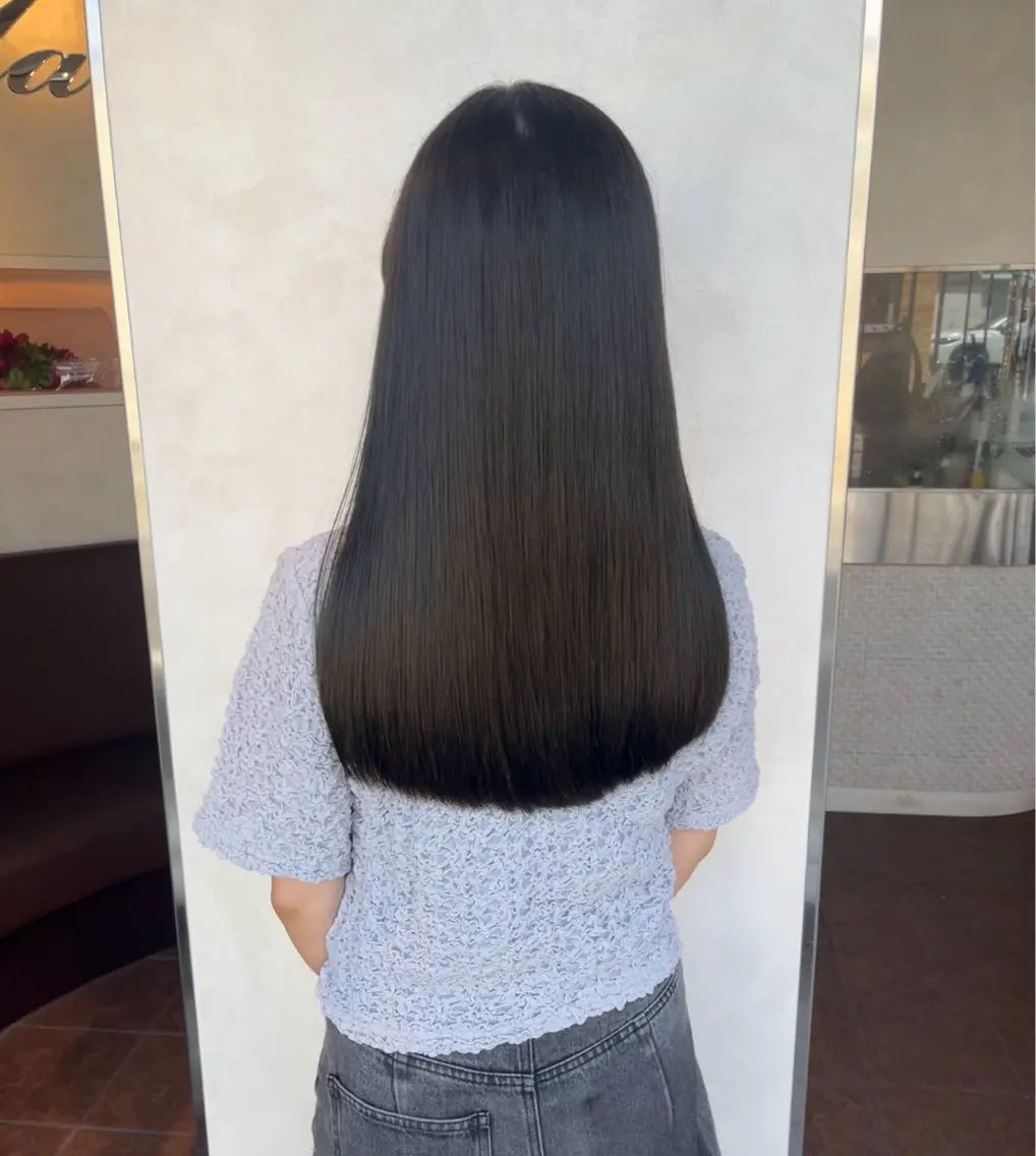 ロング カット 縮毛矯正 山田 知佳のヘアスタイル