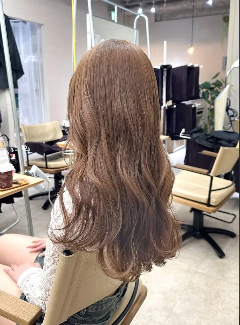 ロング ヘアカラー 梅田🩵/透明感 花音のヘアスタイル