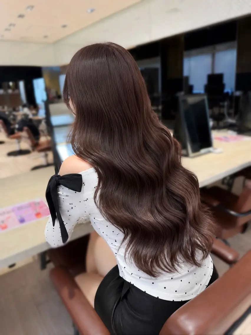 ロング カラー ヘアカラー トリートメント みこ🌙艶カラー/ 透明感ブラウン‪🤎のヘアスタイル