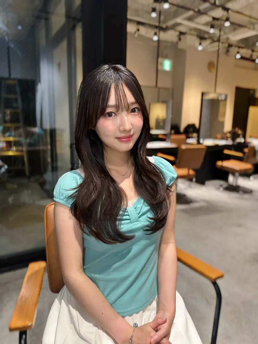 ロング カラー 韓国レイヤーカット 透明感カラー冨田那樹のヘアスタイル