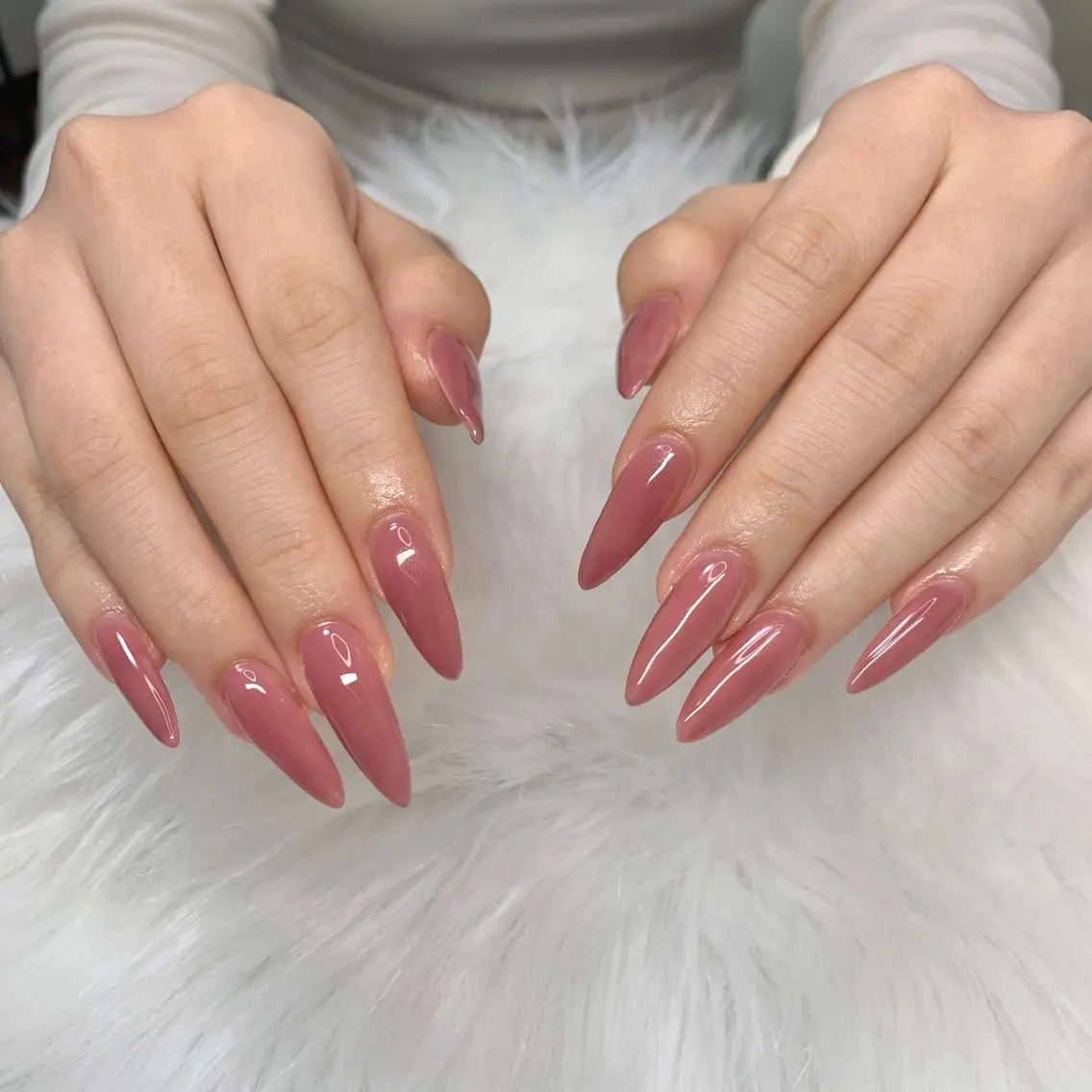 チップ長さ出しワンカラー💅🩵🩷 オフの有無はメッセージでお願いします。の写真