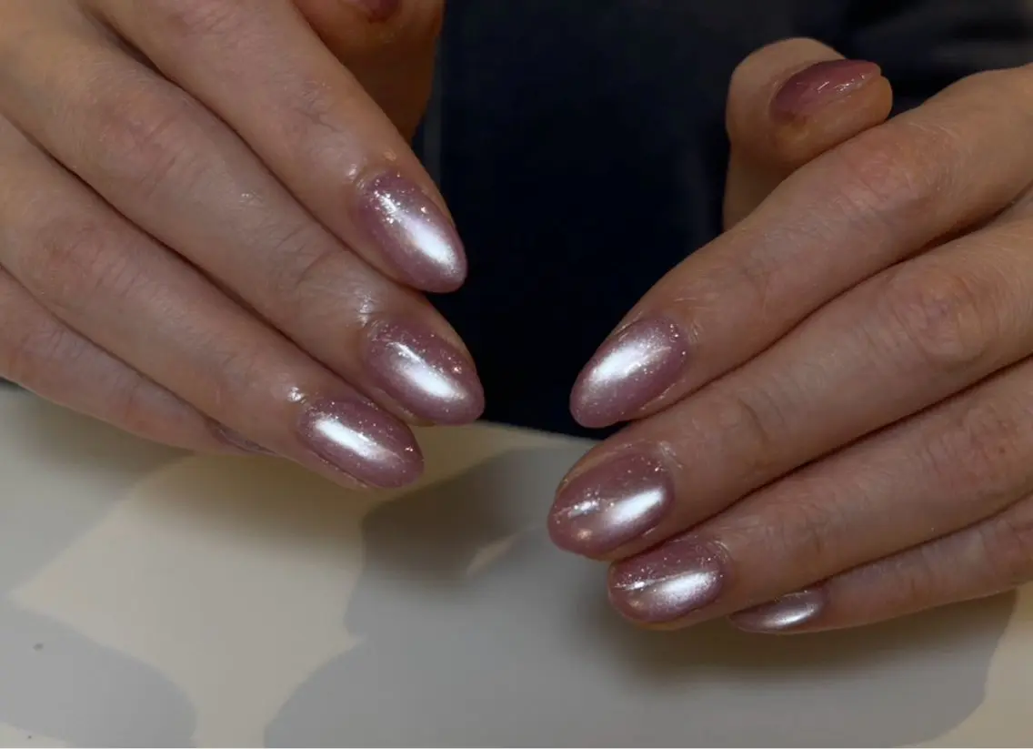 ネイル オーロラネイル フラッシュネイル フレンチネイル ジェルネイル ホログラムネイル LINEA.nail 代官山のネイルデザイン