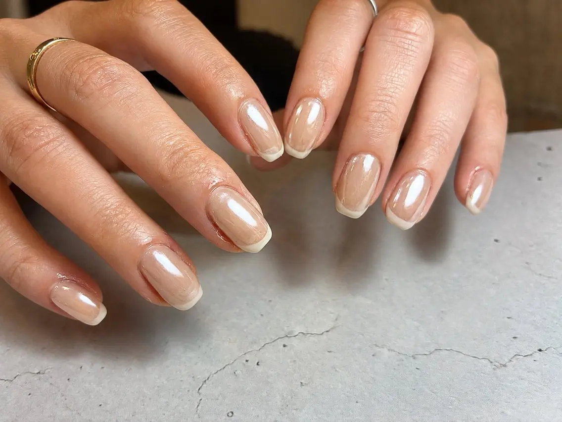 ネイル フレンチネイル ミラーネイル ハンドネイル Mia nail 【平尾駅徒歩8分】のネイルデザイン