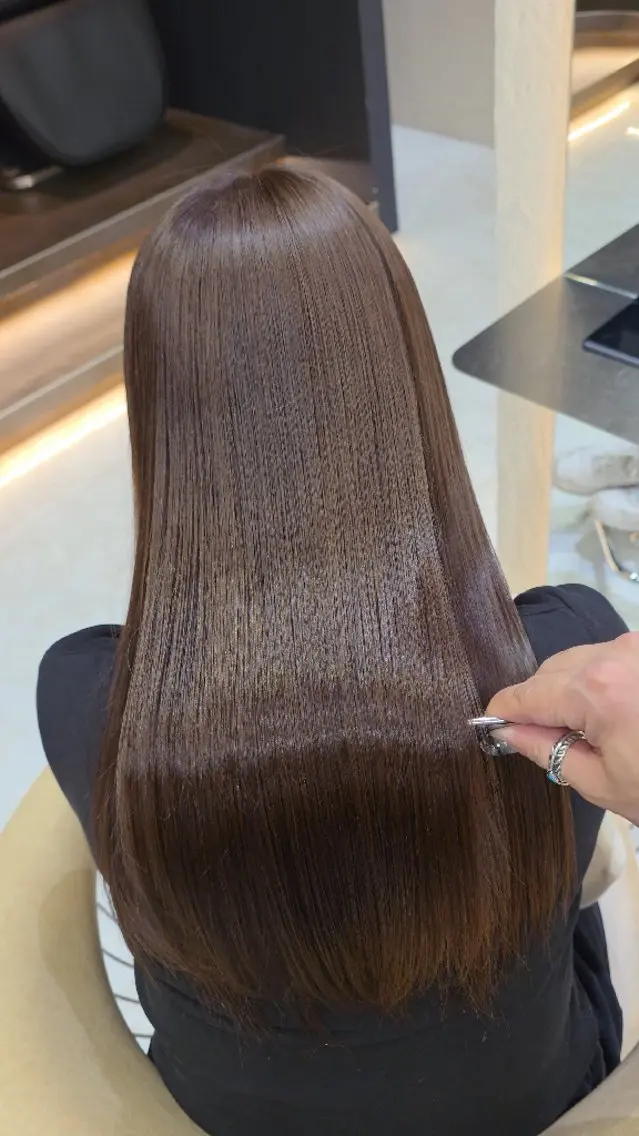 セミロング 髪質改善 ヘアカラー トリートメント ✨弱酸性縮毛矯正✨ ✨髪質改善✨hiroのヘアスタイル