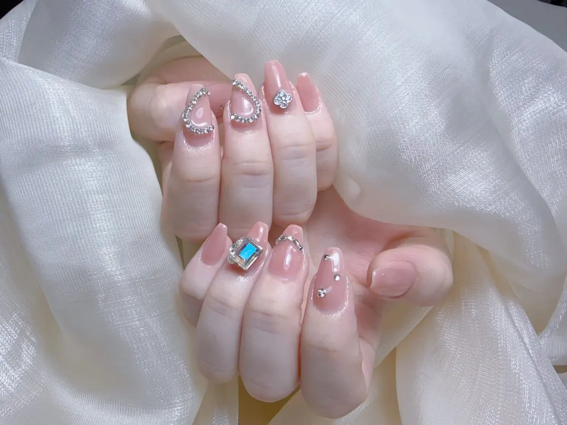 ネイル チークネイル 長さ出し フレンチネイル ジェルネイル 韓国ネイル ハンドネイル Lucky Nail Salon2のネイルデザイン