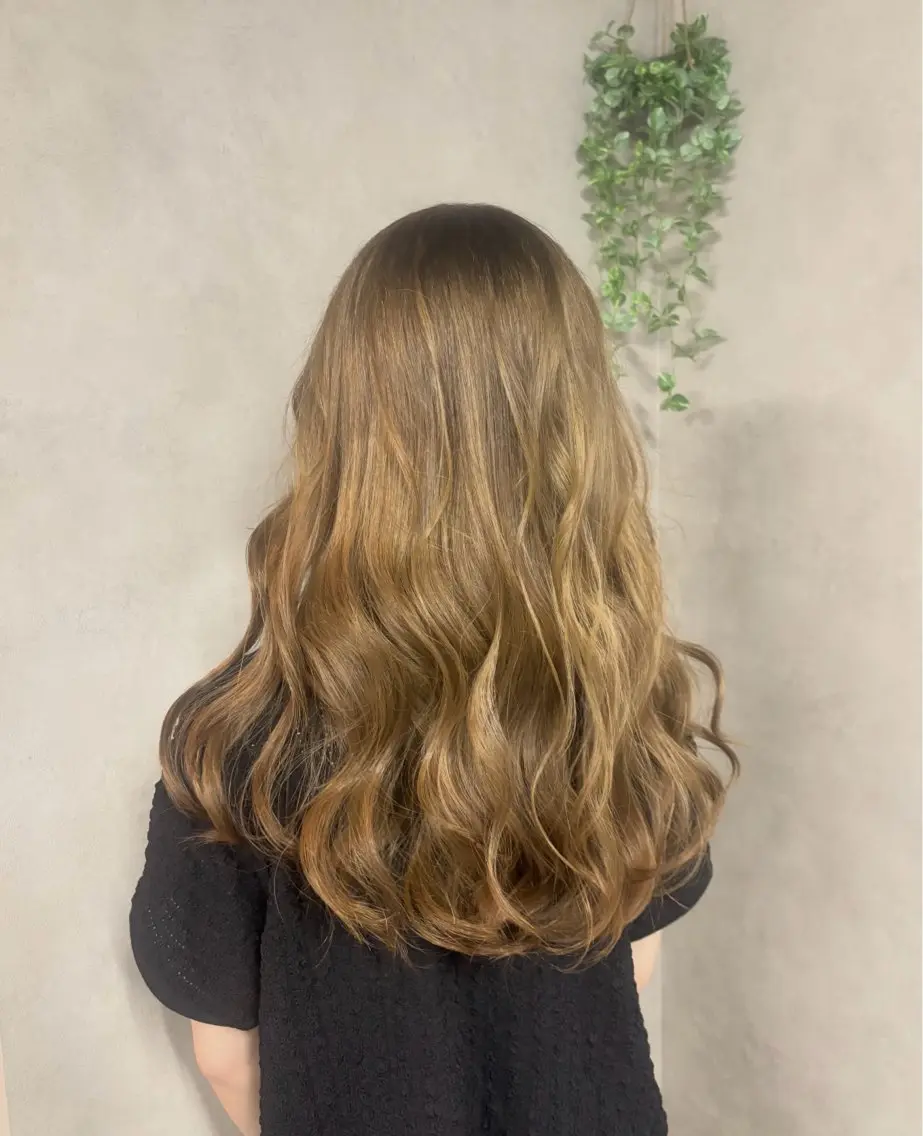 ロング カラー ベージュカラー ブリーチ 透明感カラー ダブルカラー ヘアカラー 塩島 彩織 🎀✩⡱のヘアスタイル