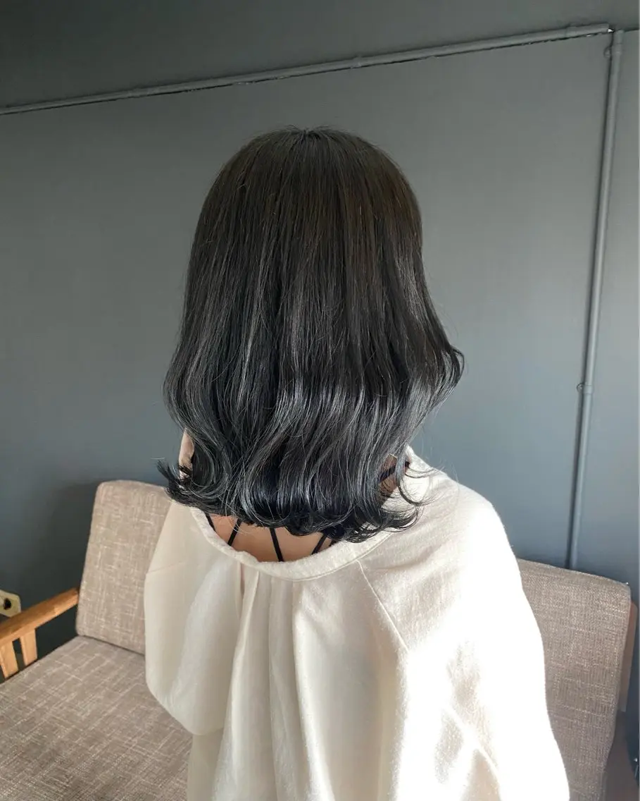 セミロング カラー ヘアカラー トリートメント 暗髪とオリーブ🌿 渡辺拓人のヘアスタイル