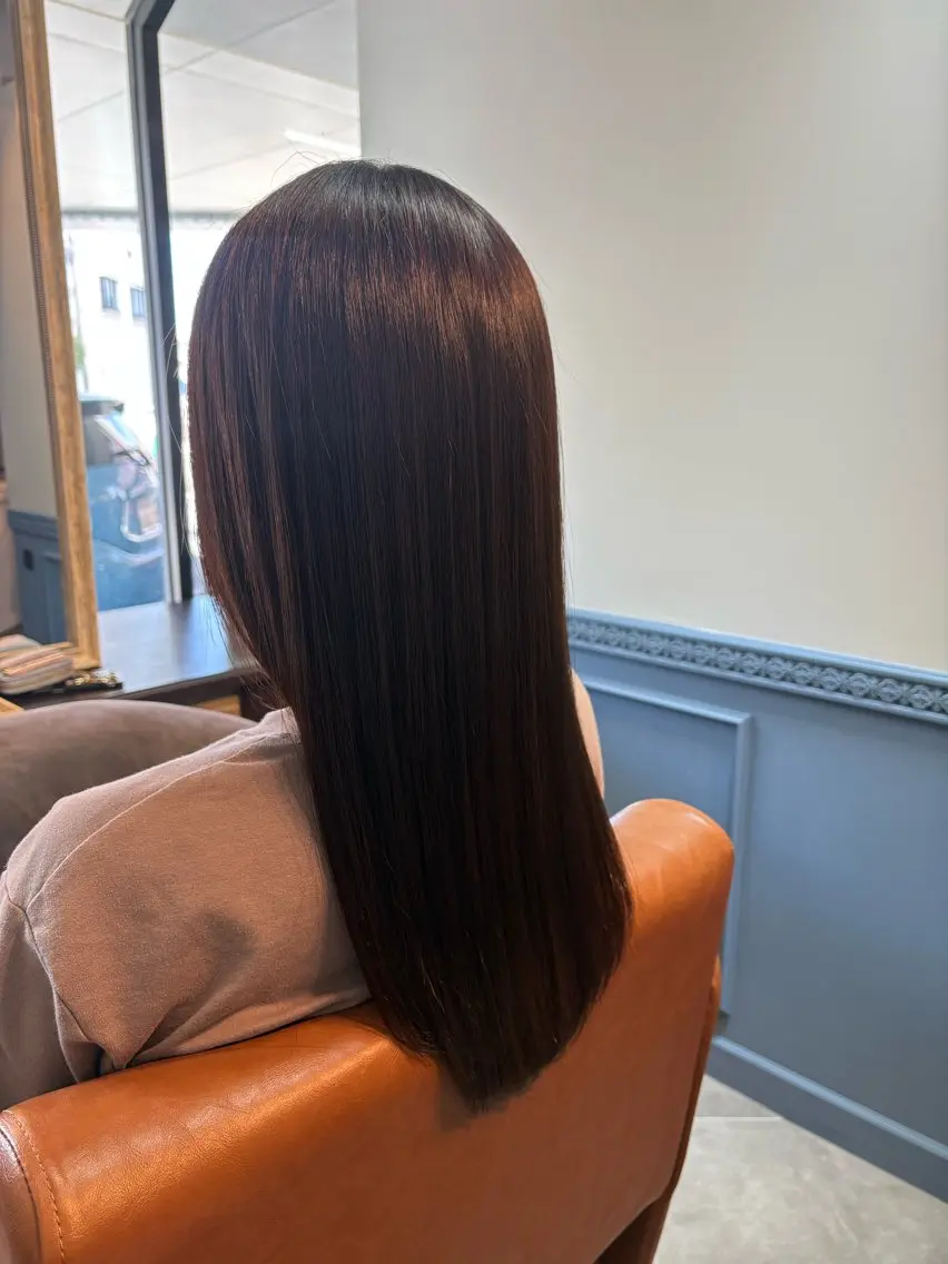 セミロング カット ヘアカラー トリートメント 山内 はじめのヘアスタイル