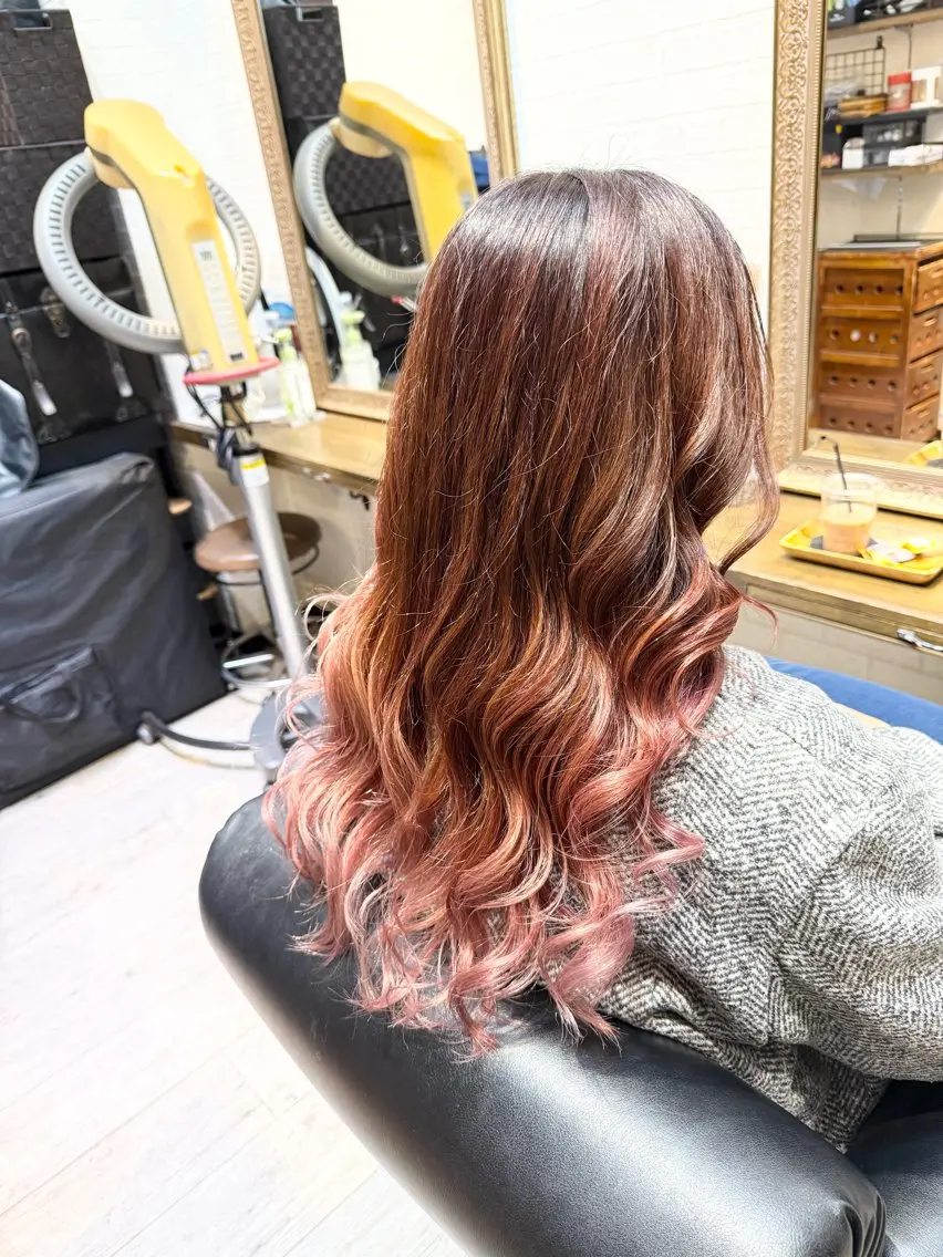 カラー ベージュカラー ブラウンカラー 透明感カラー グラデーションカラー ハイライトカラー ヘアカラー ハイトーン✨髪質改善 ✨スパ得意✨ミヤタのヘアスタイル