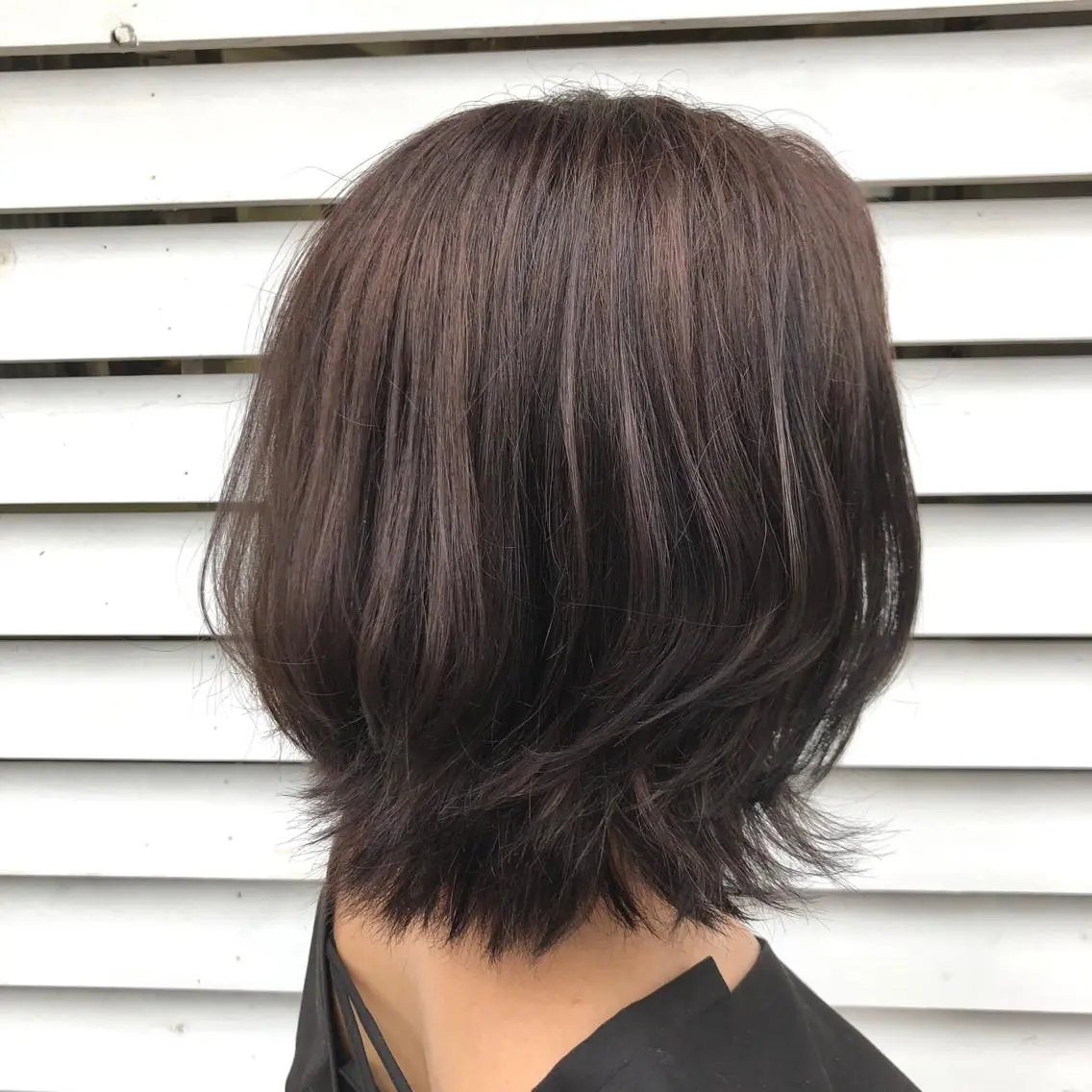 ミディアム カラー 菅沢 奈生のヘアスタイル