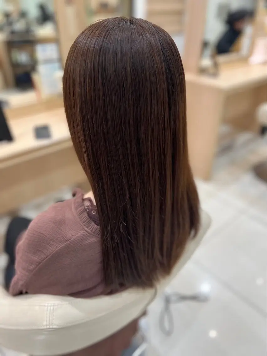 カラー 長谷川 友菜のヘアスタイル
