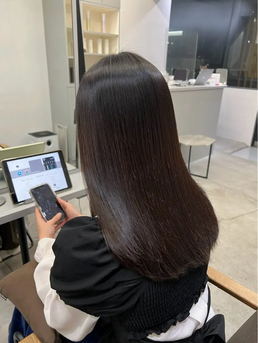 ロング パーマ 髪質改善 レイヤーカット 縮毛矯正 トリートメント 酸性ストレート 縮毛矯正 🍒モテ暖色カラー × うる艶✧ ゆなのヘアスタイル