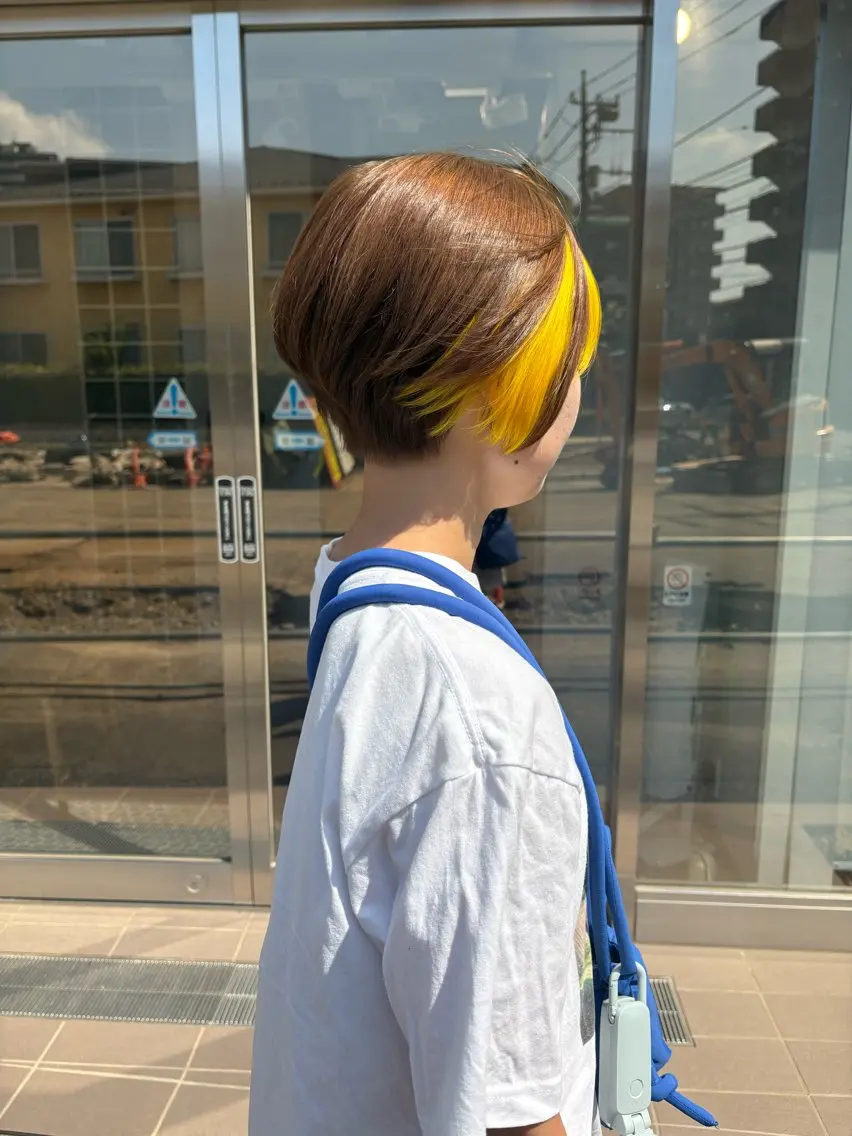 ショート ショートボブ イエローカラー ボブ ショートヘア 渡辺 健太郎のヘアスタイル