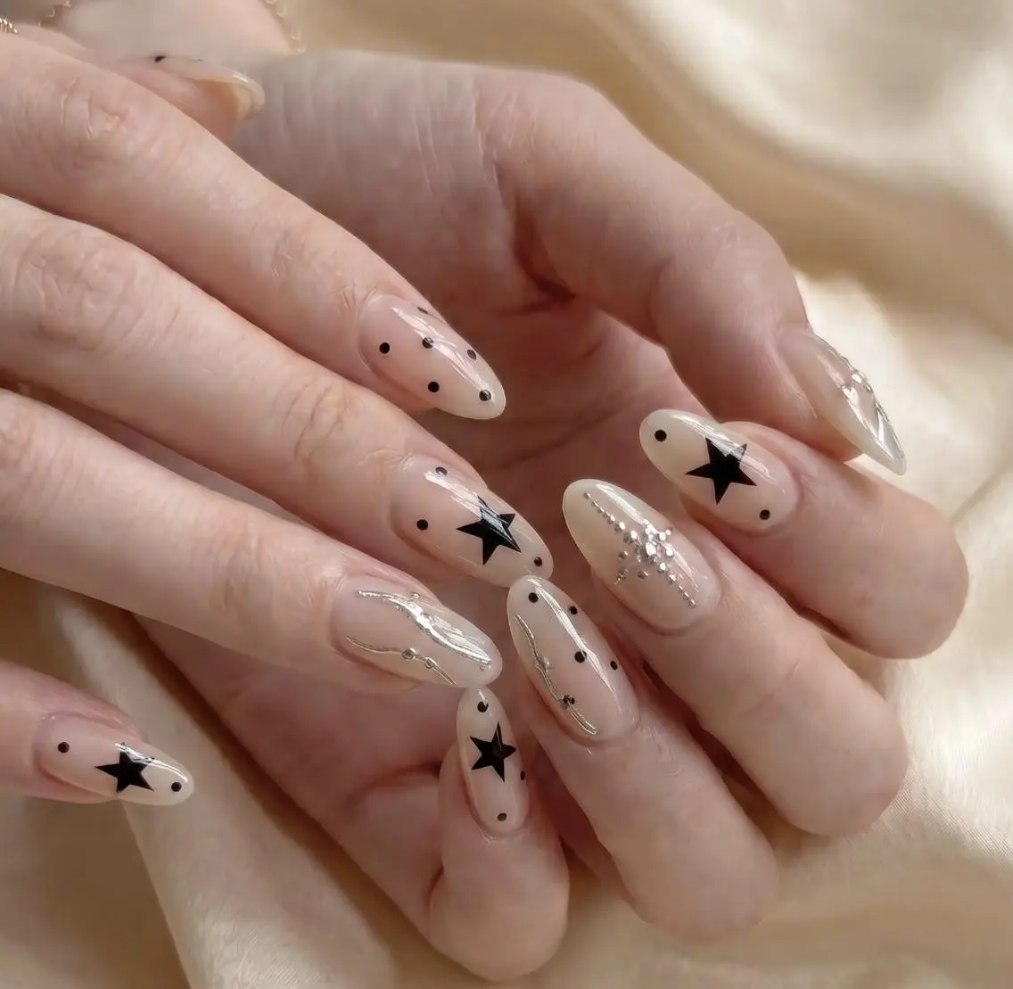 ネイル ハンドネイル 🎀 UU_nailのネイルデザイン