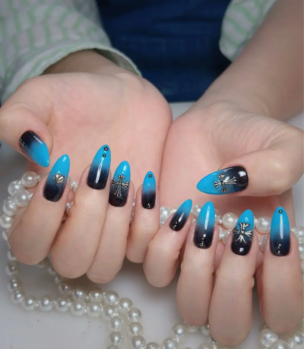 ネイル オーロラネイル 長さ出し フットネイル 韓国ネイル ラメ(グリッター) 👍thumbs up nail👍のネイルデザイン