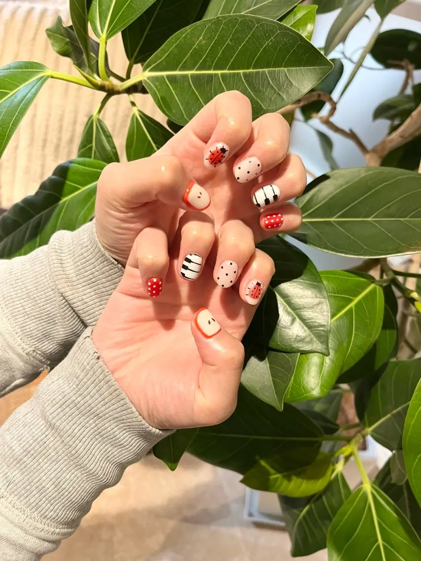 ネイル FOINAIL sakuraのネイルデザイン