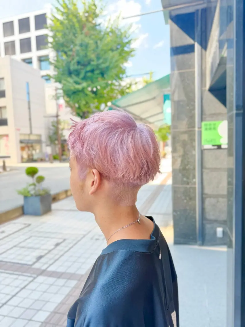 ショート カラー ハイトーンカラー ショートヘア 小林 優斗のヘアスタイル