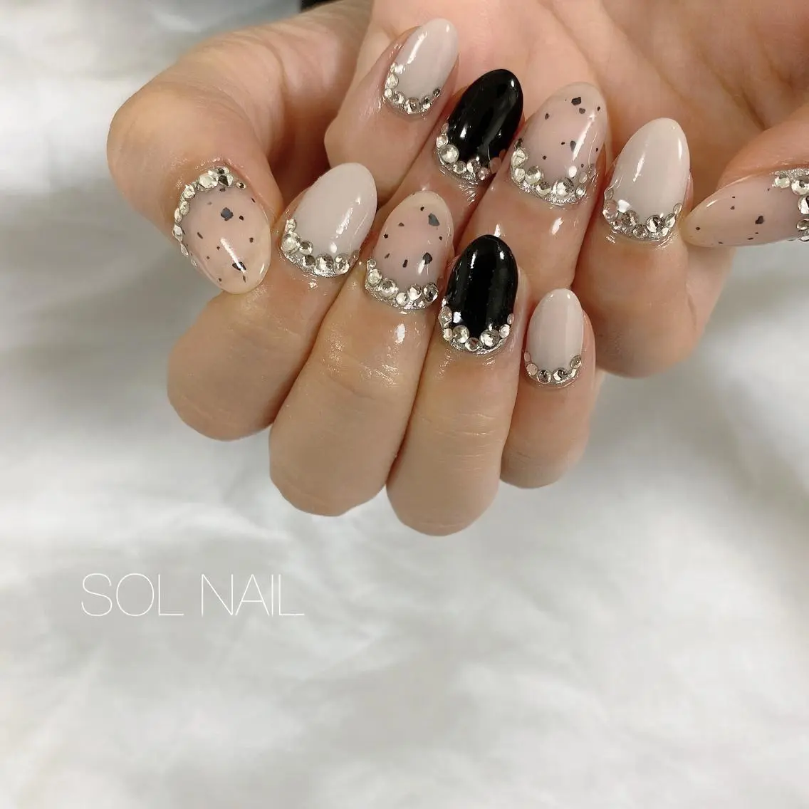 ネイル SOL NAILのネイルデザイン