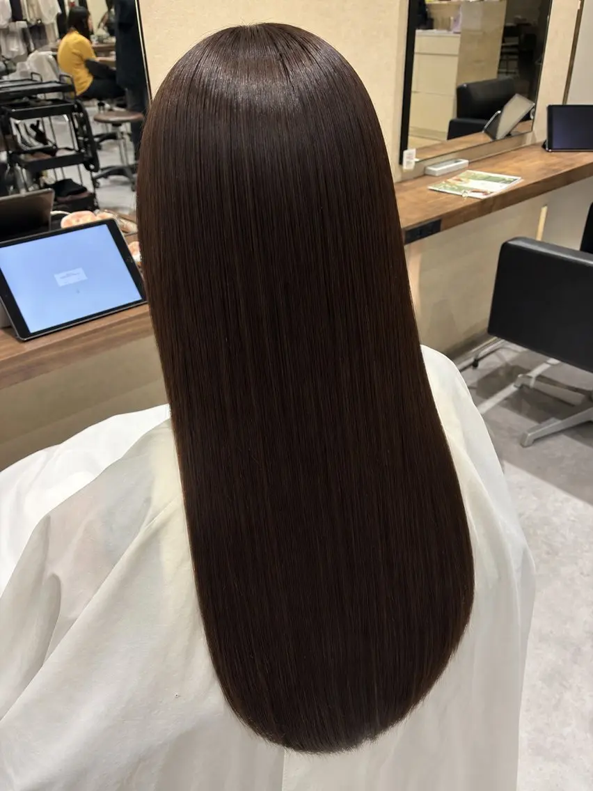ロング カラー ブラウンカラー チョコレートブラウン トリートメント タケノウチ アユムのヘアスタイル