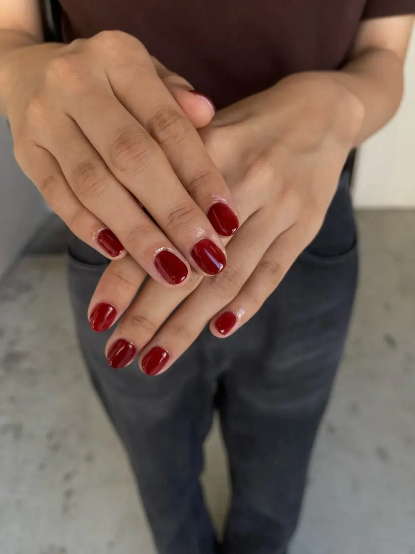 ネイル ワンカラーネイル 赤色 pownini nailのネイルデザイン