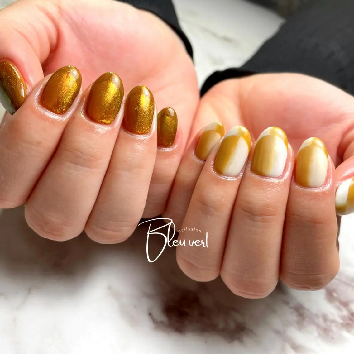 ネイル フレンチネイル マグネットネイル マグネットフレンチ オンブレフレンチ Nailsalon Bleu vertのネイルデザイン