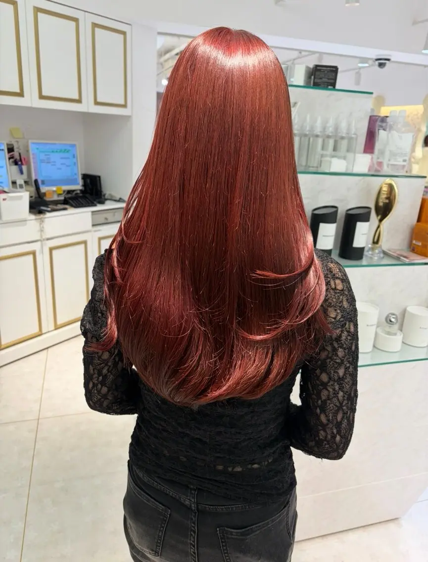 ロング カラー ブリーチ ダブルカラー ブリーチなしカラー レッドカラー カット ヘアカラー 💐レイヤー/透明感 カラー💐智口彩香のヘアスタイル