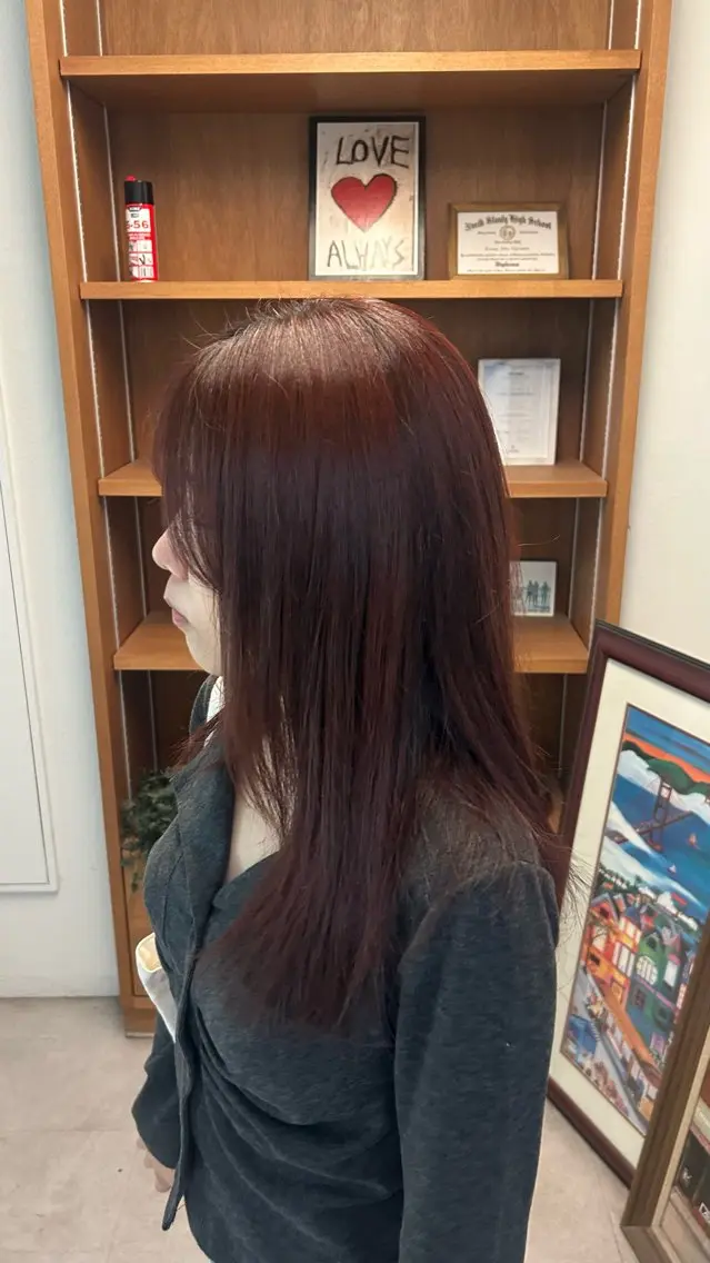 カラー ROUIS honokaのヘアスタイル