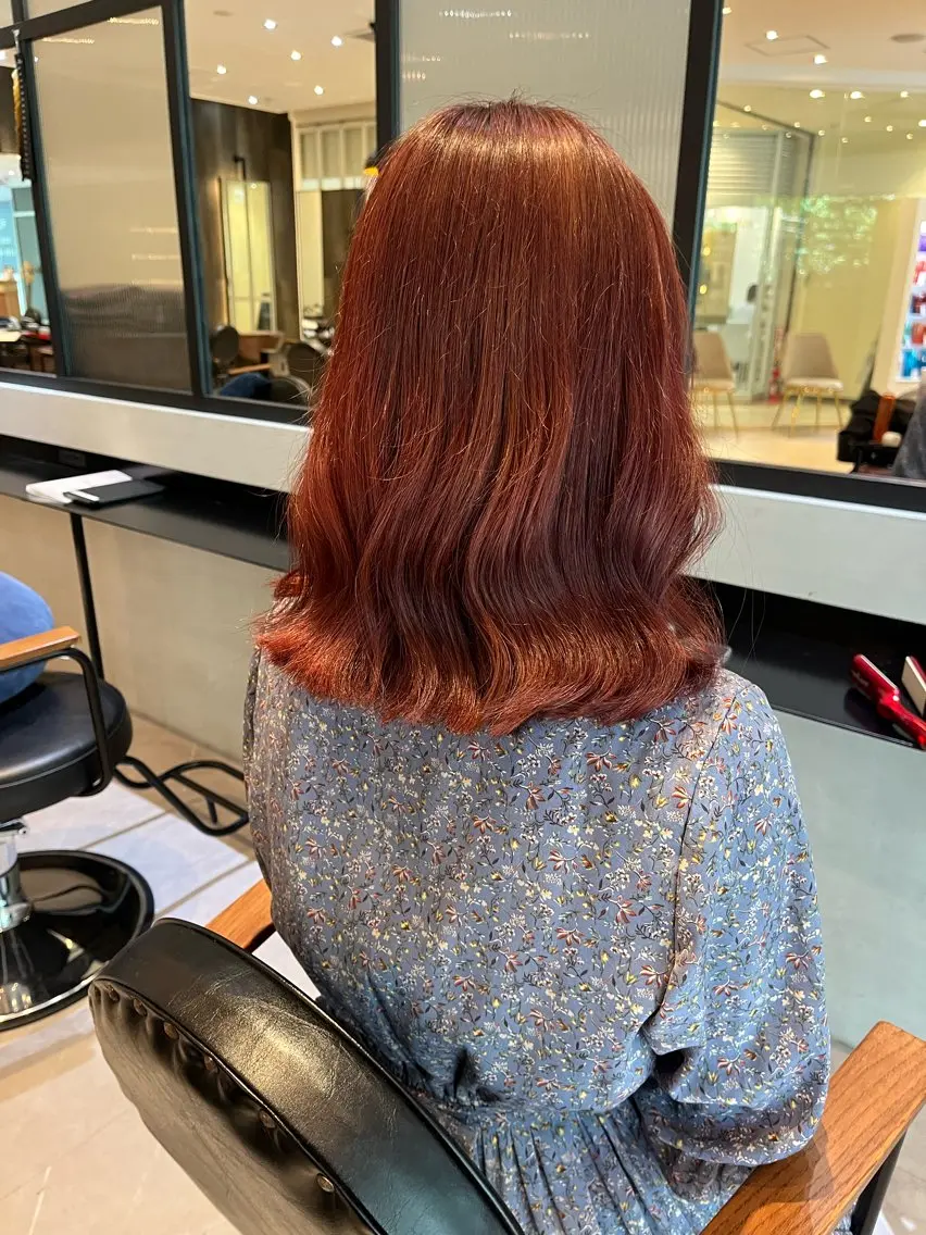 ミディアム カラー レッドカラー オリーブカラー🫒/ ハッシュカット/みゆのヘアスタイル