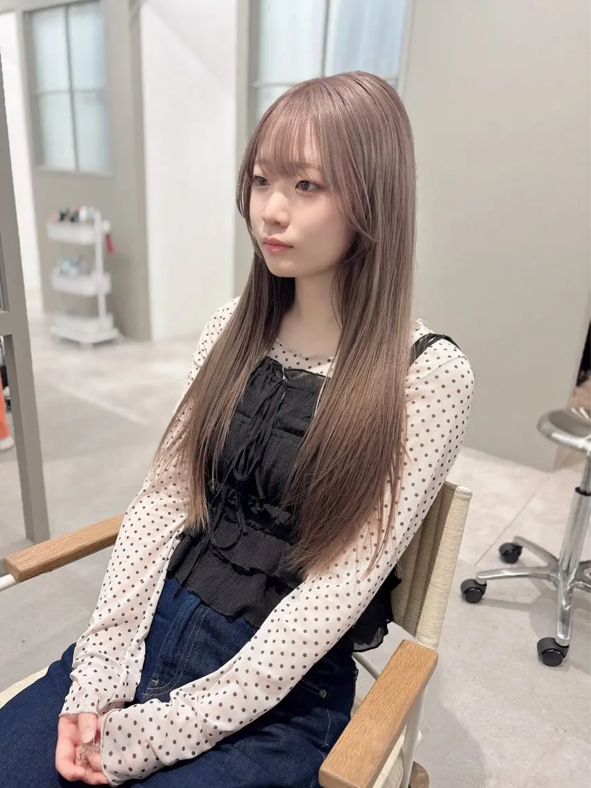 セミロング カラー ケアブリーチ 坪井佑樹のヘアスタイル