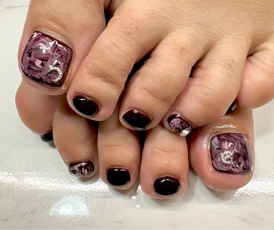 ネイル フットネイル one nailsalonのネイルデザイン