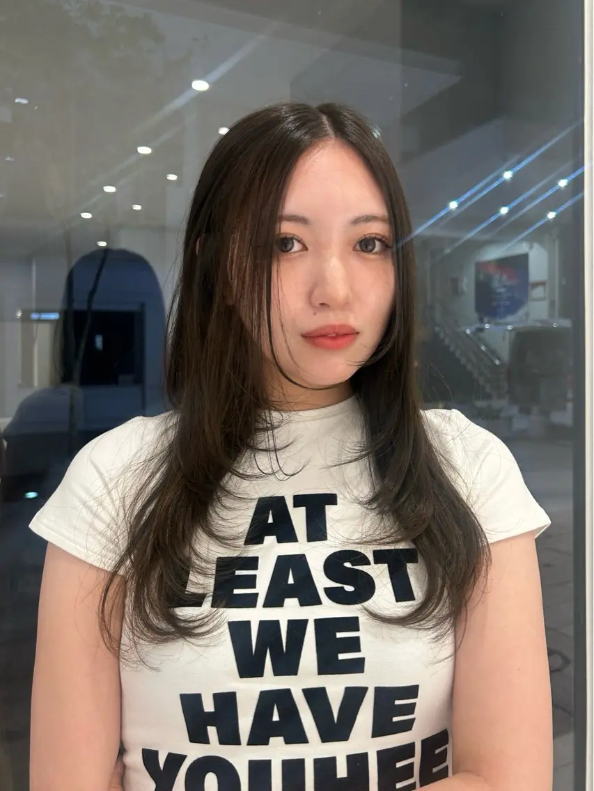 セミロング ヘアカラー cono noughtのヘアスタイル