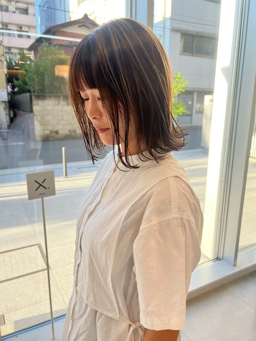 ショート カラー ブリーチ デザインカラー ダブルカラー ボブ カット ヘアカラー トリートメント 吉沢遣人/レイヤー 艶カラー/抜け感のヘアスタイル